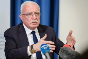 PA foreign minister Riyad al-Maliki gestures during a press conference organised by Geneva Association of United Nations Correspondents (ACANU) on 26 February 2020 at the UN office in Geneva (AFP)