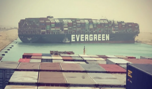Taiwan-based Evergreen Group ship aground in Egypt's Suez Canal [fallenhearts17/Instagram]